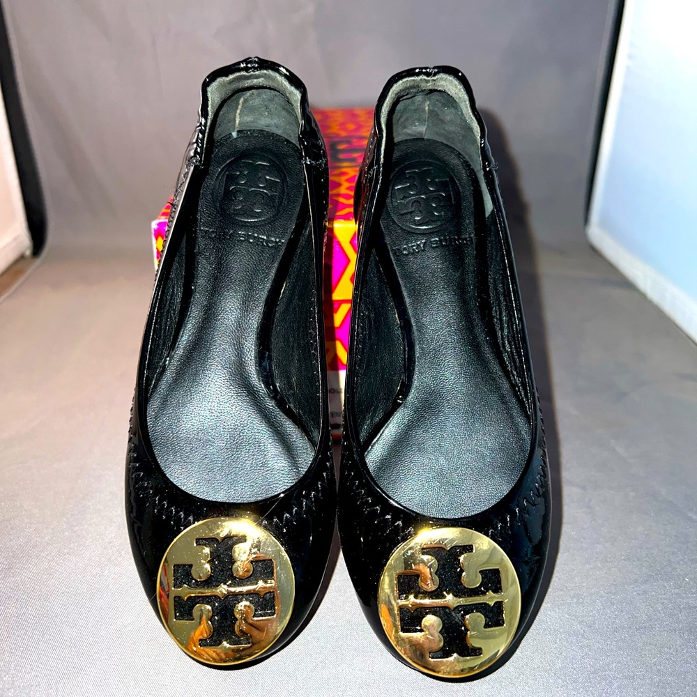 Tory Burch Black/Gold Reva Flats Size 9